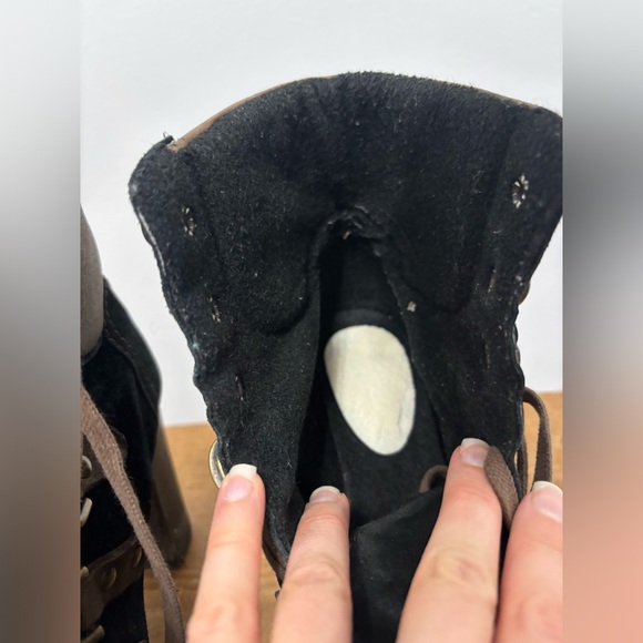 Browns Shoes Italian Platform Heels - Picture 15 of 16